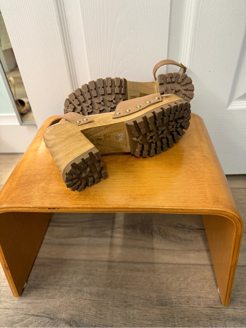 Steve Madden Nude Tan Platform Sandals with Ankle Strap